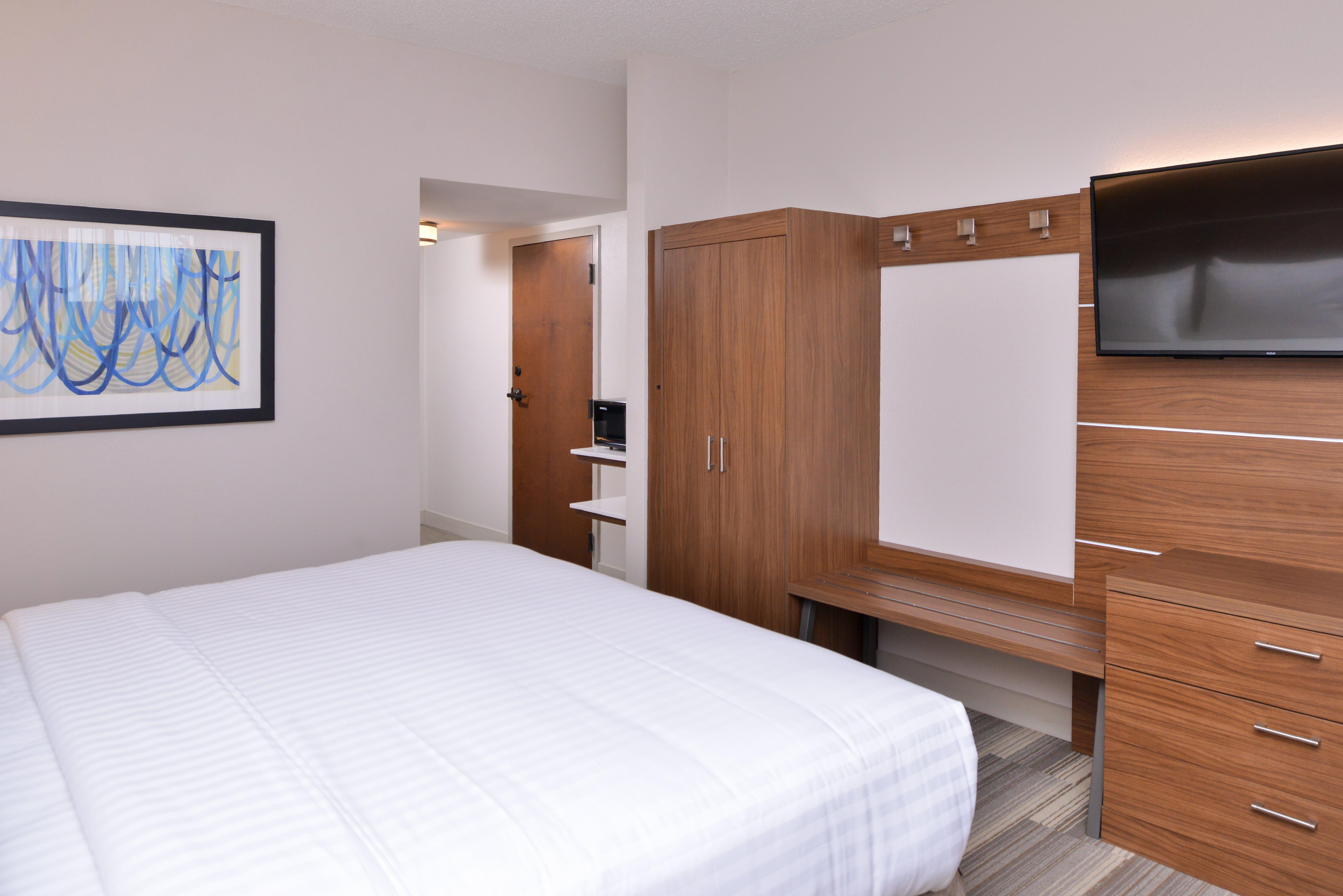 Holiday Inn Express Hotel & Suites Indianapolis Dtn-Conv Ctr By Ihg Exterior photo