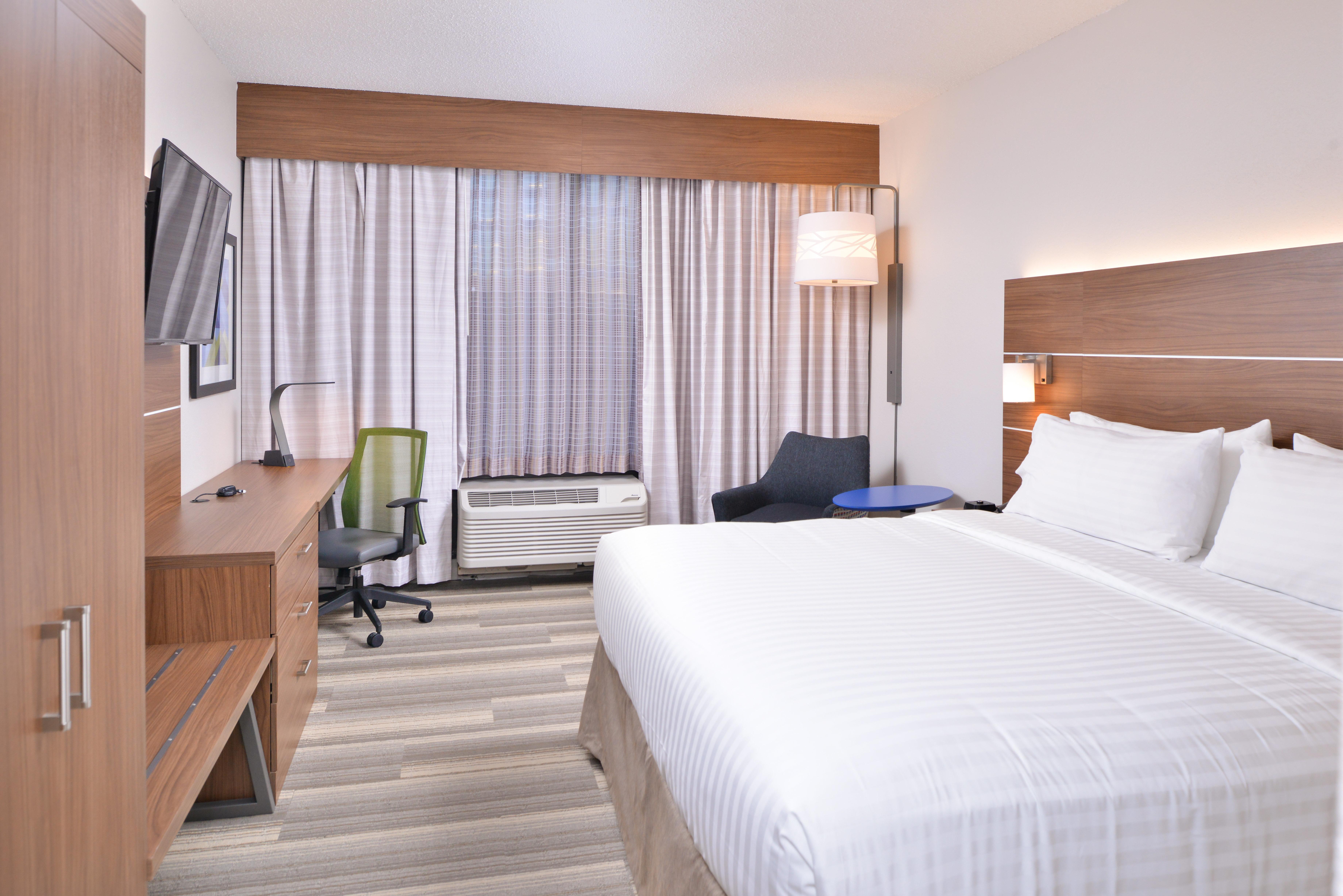 Holiday Inn Express Hotel & Suites Indianapolis Dtn-Conv Ctr By Ihg Exterior photo