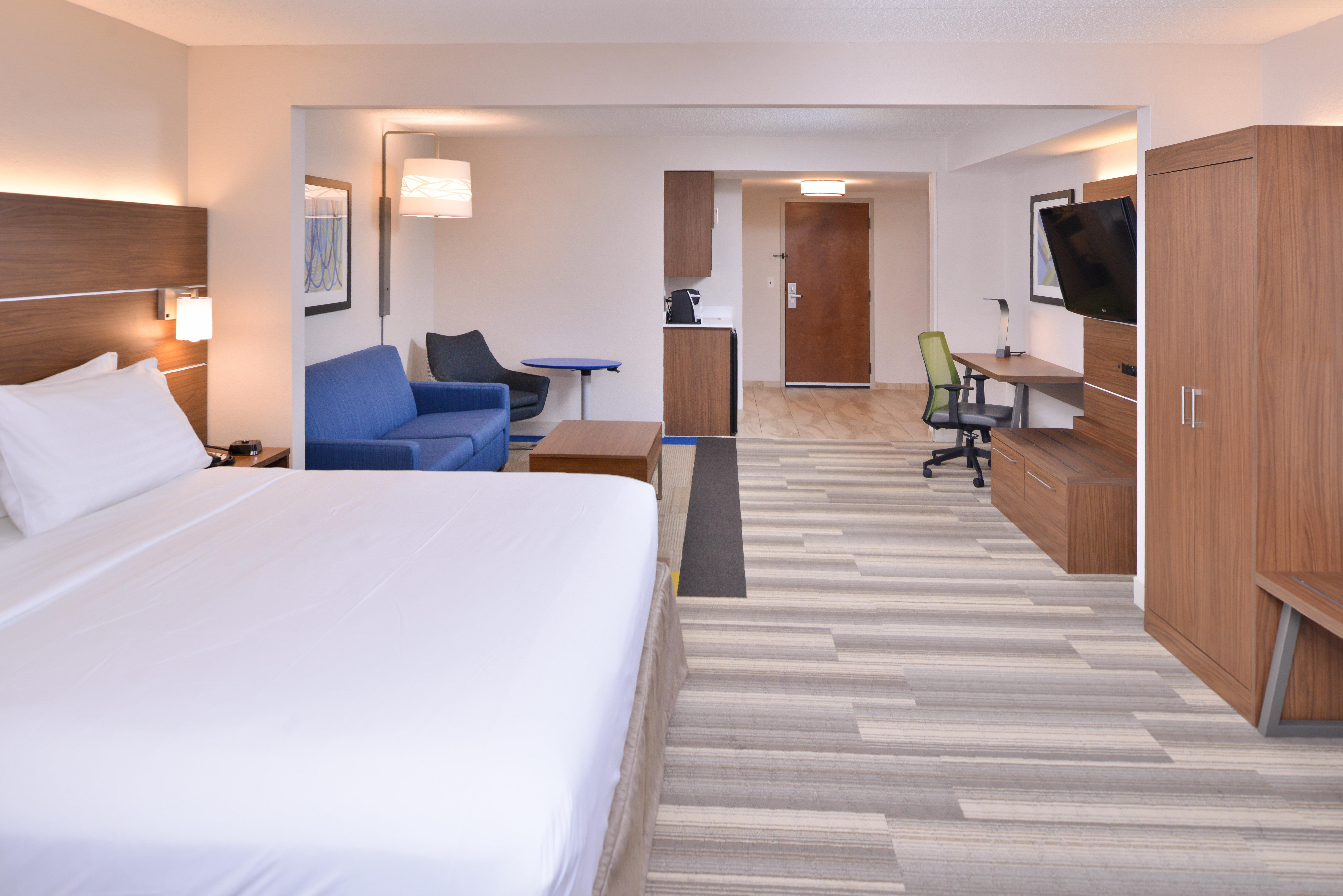 Holiday Inn Express Hotel & Suites Indianapolis Dtn-Conv Ctr By Ihg Exterior photo