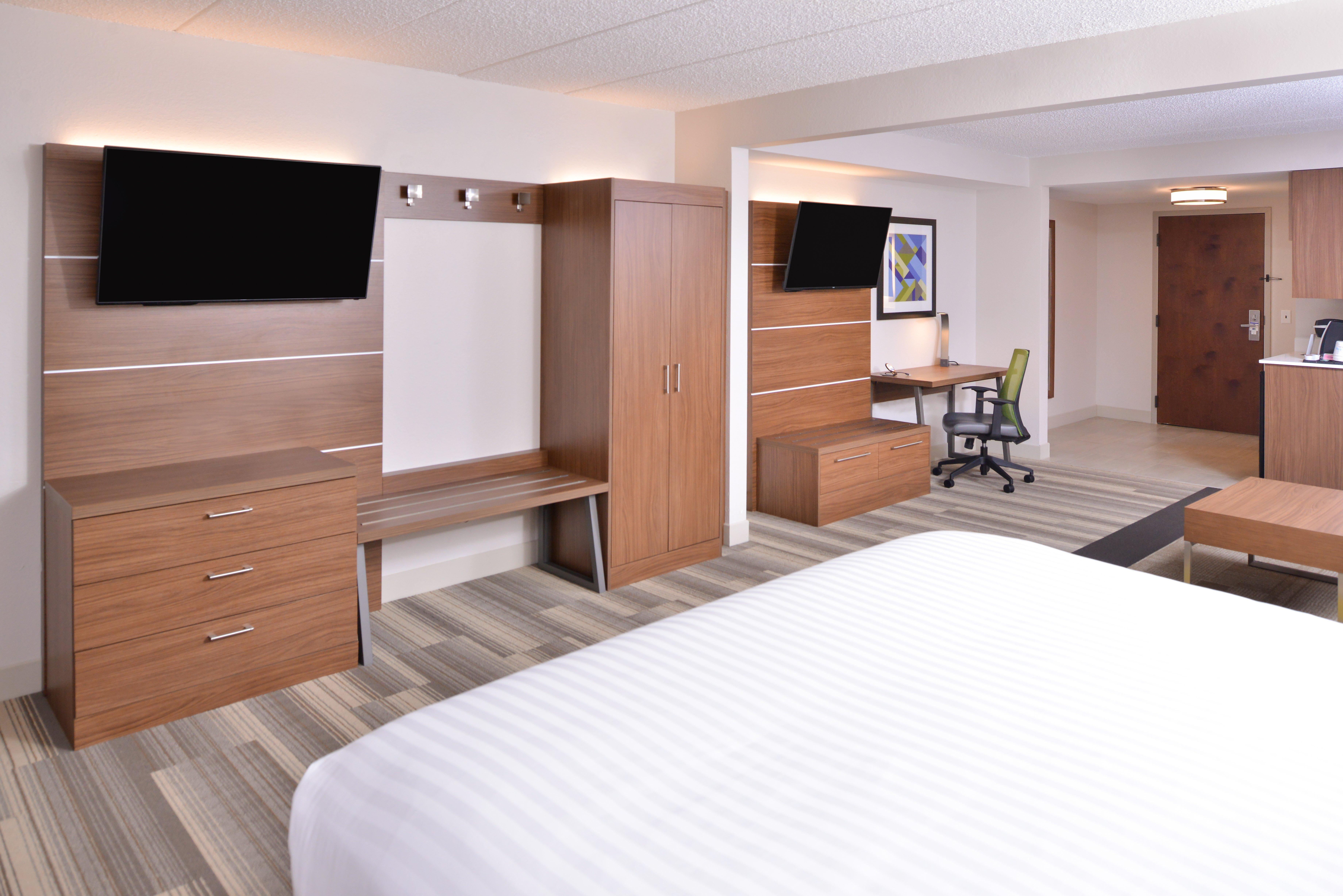 Holiday Inn Express Hotel & Suites Indianapolis Dtn-Conv Ctr By Ihg Exterior photo